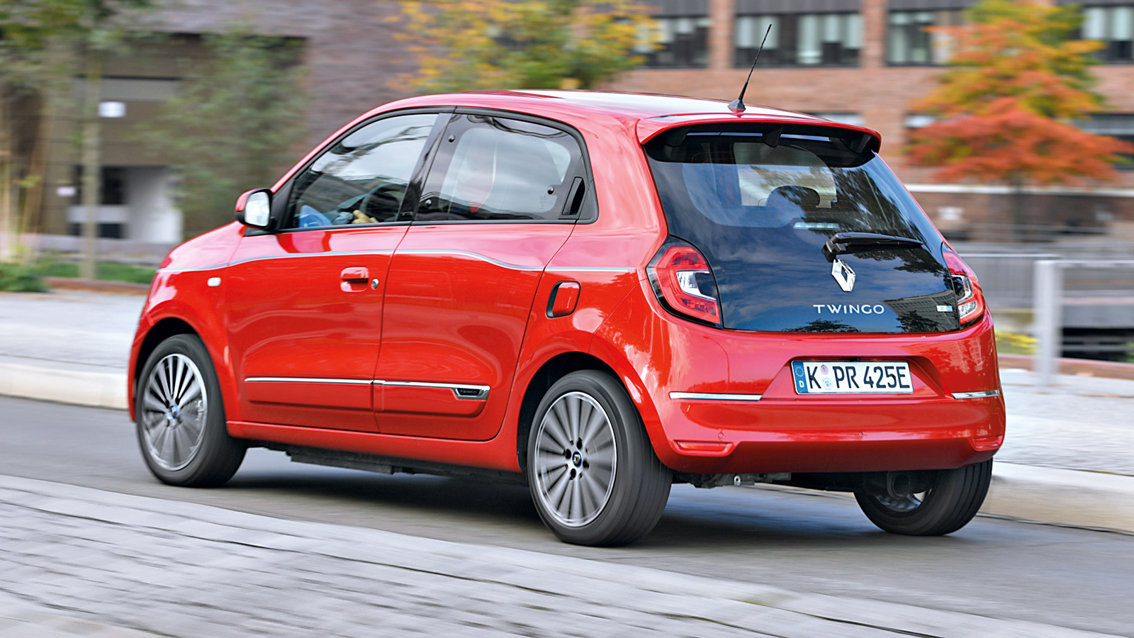 Renault Twingo, Fiat 500e και Dacia Spring: 3 ηλεκτρικά πόλης